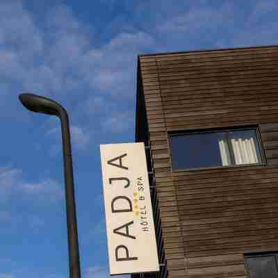 PADJA Hôtel & Spa Hotel Exterior