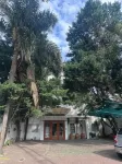 Apart Bosch House