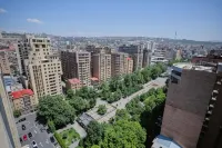 Rooftop Apart-Hotel - غرفة مطلة على الجبل