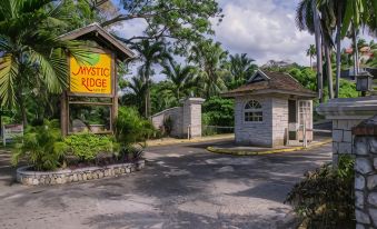 Hillview at Mystic Ridge