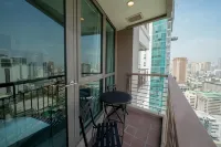 KL Tower Makati Apartments by PH Staycation