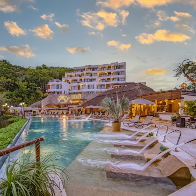Nirú Ocean Suites by Binniguenda Hotels near Playa Santa Cruz