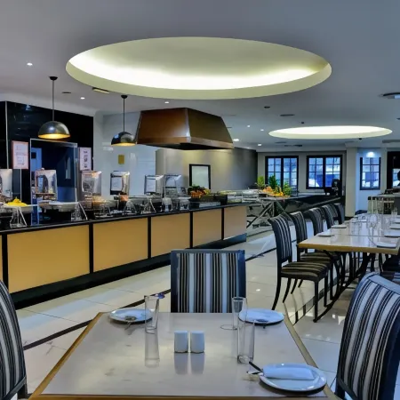 The Capetonian - Halal