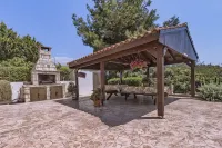 Away-from-it-All, Exceptional Sea Views Sleeps 10