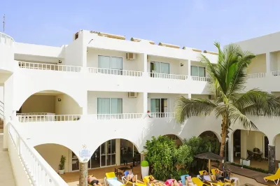 Ouril Pontao Hotel Отели в г. 