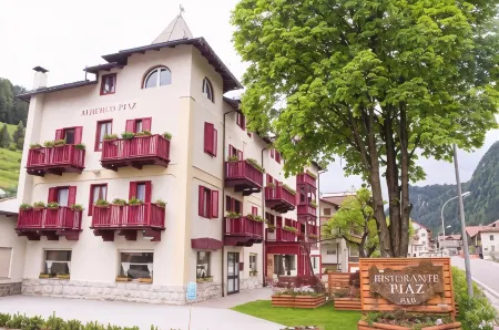 GH Hotel Piaz Отели в г. Поцца-ди-Фасса