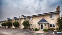 Quality Inn & Suites Hotels in Marquette