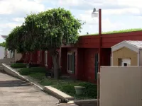 Earth Inn Motel - Jackson - Motel