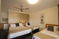 David Motor Inn Hotels in Berserker
