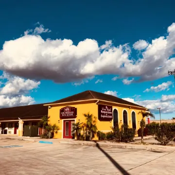 Los Fresnos Inn and Suites