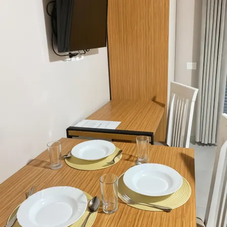 Maison Apartments