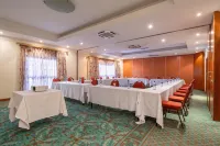 Protea Hotel Ondangwa Отели в г. Ондангва