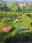 Camellia cottage a 4-minute drive away from public swimming pool for a fee