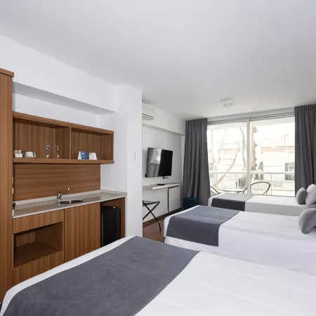 Hotel Bys Palermo Отели рядом с достопримечательностью «Парк Сентенарио»