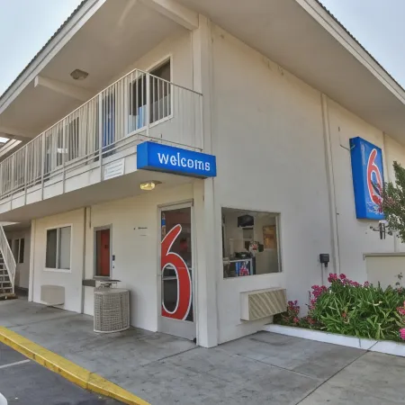 Motel 6 Sacramento, CA - Old Sacramento North