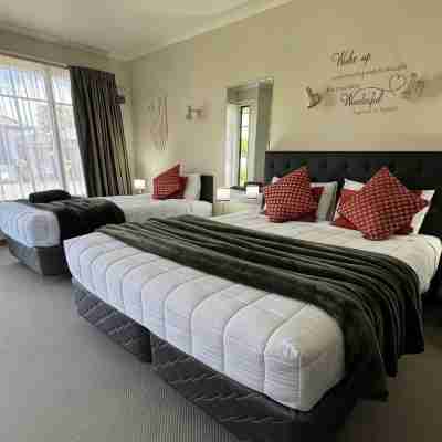 Centre Court Motel Rooms