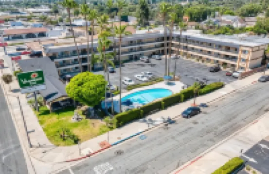 วากาบอนด์อินน์ วิตทิเออร์