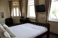Balcony on Sixth Lodge
