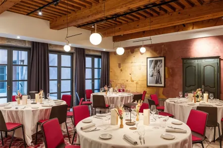 Cour des Loges Lyon, A Radisson Collection Hotel