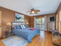 Entire Cabin in Lost River w/ fire pit + pet friendly! Hotels in Hardy County