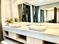 Golden Inn Hotel Hotels in Hương Thủy