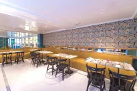 珀蒂宮特里亞納小宮酒店 - 早餐