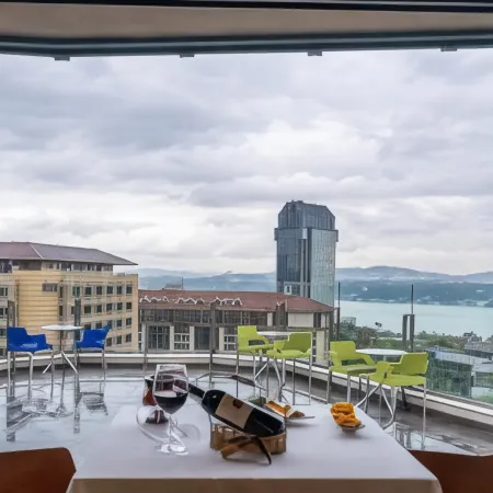 Point Hotel Taksim Отели рядом с достопримечательностью «Стадион «Водафон Парк»»