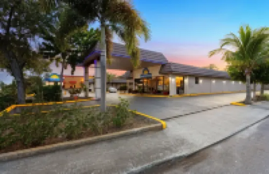 데이즈 인 바이 윈덤 세인트 피터즈버그 센트럴 상트페테르부르크 호텔