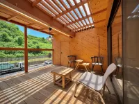 Sumitsugu House West - Balkoner