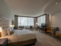 St Charles Coach House, Ascend Hotel Collection Hotels near Coliseum Square
