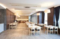 Hotel Mfelice - Bãi đậu xe