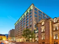 Le Square Phillips Hôtel & Suites モントリオール中央駅周辺のホテル