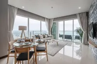 White Sands Beachfront l 2Br Condo with Ocean View