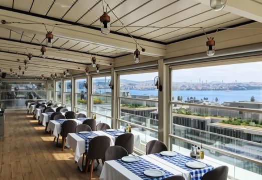 포트 보스포러스 호텔 외관