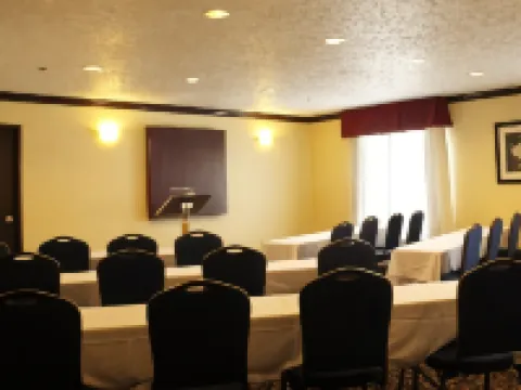 Best Western Richland Inn-Mansfield マンスフィールドのホテル