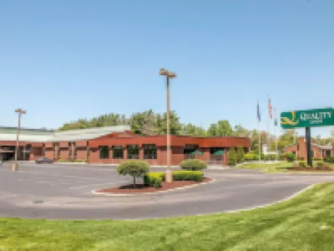 Baymont by Wyndham South Bend Near Notre Dame Hotels in St. Joseph County