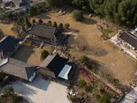 Gangjin Dahyang Sochuk Bed and Breakfast Hotels in Gangjin-gun