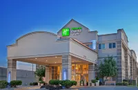 Baymont Inn & Suites by Wyndham Lincoln NE Hotel a 