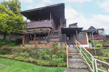 Rumah Kebun Wulan Lembang Отели рядом с достопримечательностью «Тангкубан»