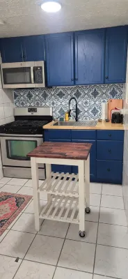 Hacienda de Napoleon. 2 bedroom casita. 1 king and 1 queen. We love pets. 梅西亞住宿飯店