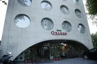 Hotel Orange Hotels in Sanjay Place