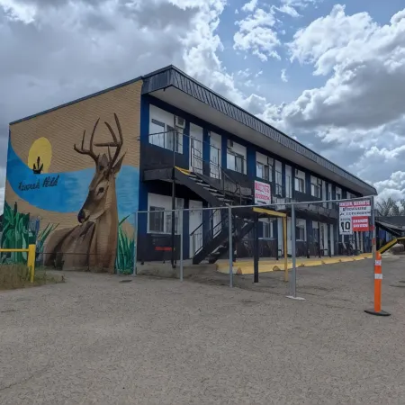 Riverside Motel