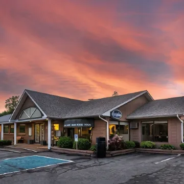 Dannys Hotel Suites, SureStay Collection by Best Western