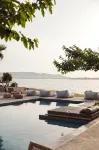 Seesoo Paros Beachfront Luxury Hideaway - Infinity Pools
