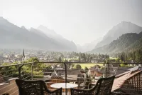 Excelsior Dolomites Life Resort - Mountain view