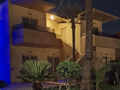 Lola's Hotel