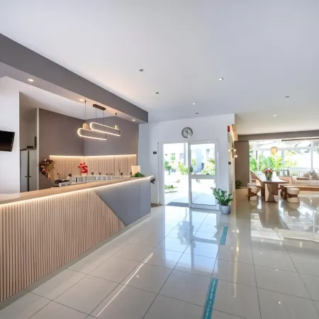 Palm Beach Hotel - Adults Only