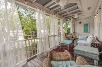 “Meet Me in Fairhope”-Walk to Bay and Beach in the Heart of Fairhope! - 4-Sterne