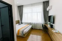 Yichun Sunflower Hotel - Parkplatz