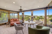 Lake Travis Gem, Golf, boat, Tennis, Pool